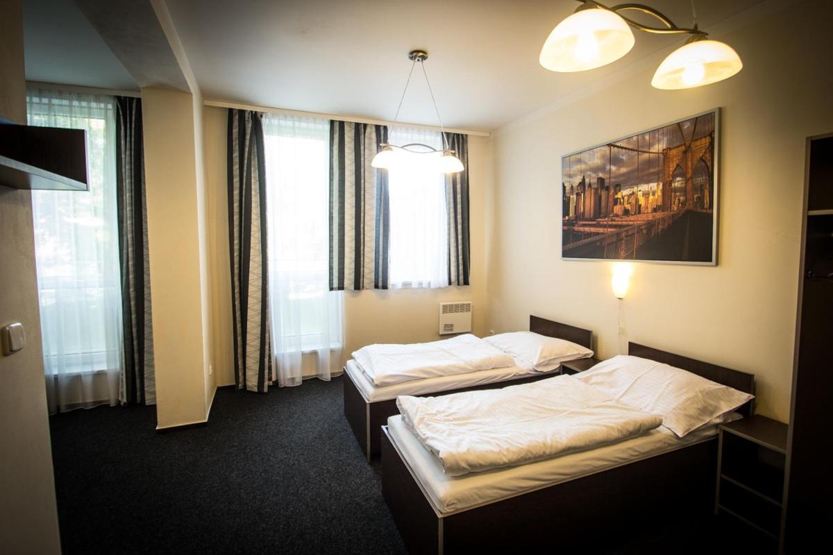 Hotel Sazavsky Ostrov Sázava Dış mekan fotoğraf