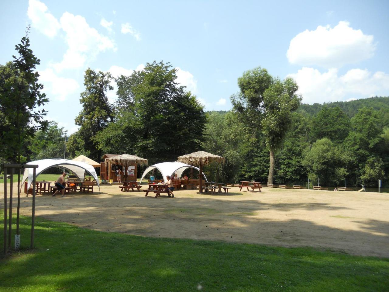 Hotel Sazavsky Ostrov Sázava Dış mekan fotoğraf